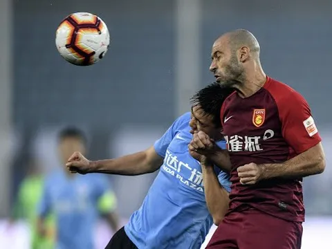 CĐV Liverpool: "Giả dối, hắn ta không bao giờ là huyền thoại CLB này!"