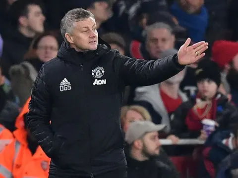 CĐV Man Utd: "Sa thải Solskjaer, đưa cái tên đó thay thế!"