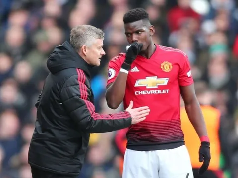 CĐV Man Utd: "Tại sao phải van xin, muốn thì cứ đi"