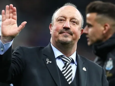 CĐV Newcastle: "Mourinho ư? Thế thì quá phũ với Benitez"