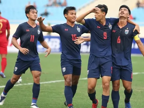 CĐV Thái Lan tự tin: "Việt Nam đá thế này thì khó thắng chúng ta lắm"