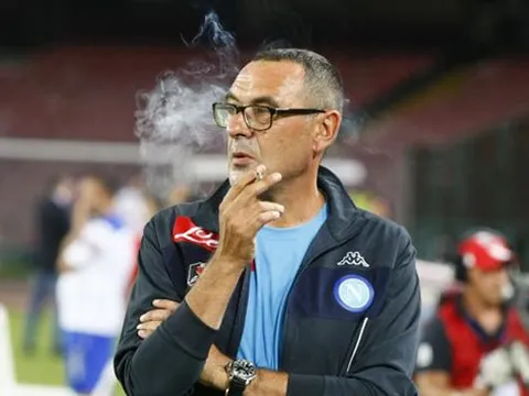 Cha của Maurizio Sarri tiết lộ lý do con trai chưa thể đến Juventus