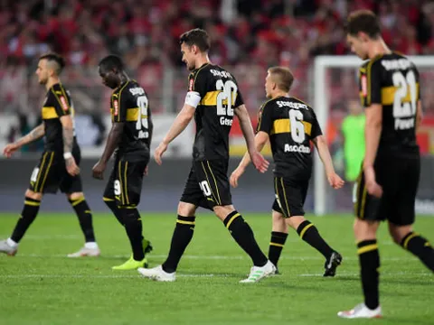 Chấn động Bundesliga, 'Thiên nga trắng' Stuttgart lại xuống hạng