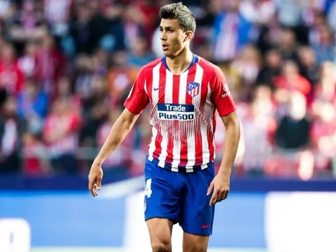 Chấp nhận chi mạnh tay, Bayern tiến gần việc sở hữu "Busquests mới"