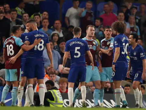 Chelsea "đen đủi" khi gặp Burnley, nhưng Arsenal liệu có may mắn?