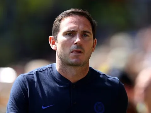 Spurs, Man Utd mua sắm rầm rộ, Lampard thừa nhận sự thật cay đắng về Chelsea