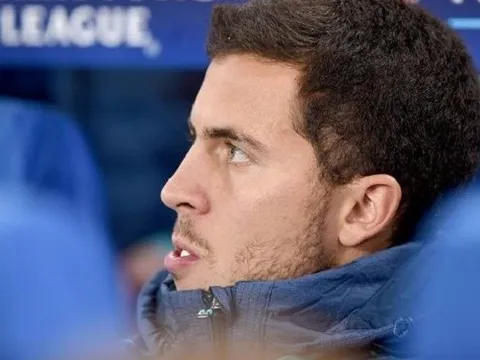 Vì sao Hazard phải ngồi dự bị trước Eintracht Frankfurt?