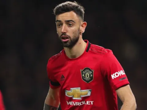 Chỉ 1 trận, Fernandes đã lọt vào ĐHTB của Premier League