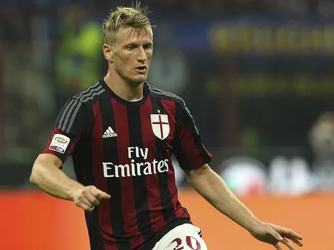 CHÍNH THỨC: AC Milan chia tay "công thần" sau 18 năm gắn bó