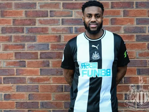 CHÍNH THỨC: Mourinho chia tay "khao khát ở Man Utd"