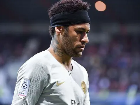 CHÍNH THỨC: Neymar bị tước băng đội trưởng tuyển Brazil