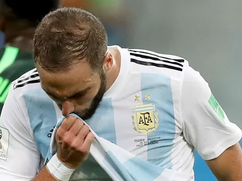 CHÍNH THỨC: "Nỗi ám ánh" của Messi từ giã sự nghiệp thi đấu quốc tế