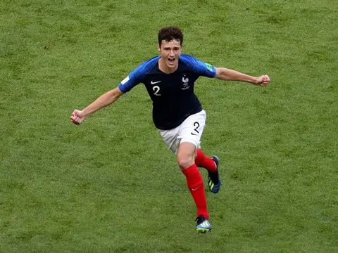 CHÍNH THỨC: Pavard đến Bayern kiểm tra y tế