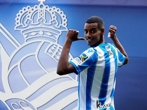 CHÍNH THỨC: Rời Dortmund, 'Ibra đệ nhị' đặt chân đến La Liga