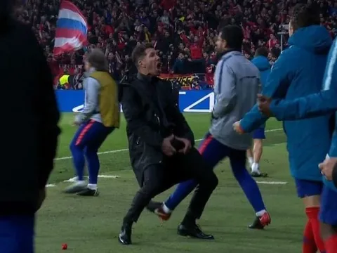 Làm điều lố bịch, Simeone đích thân lên tiếng xin lỗi