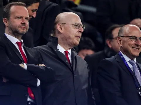 Chủ Ả-rập tiếp cận, Nhà Glazers chốt xong giá bán Man Utd