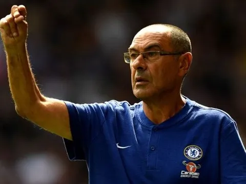 Chưa rời Chelsea, Maurizio Sarri đã được chào đón tại quê nhà