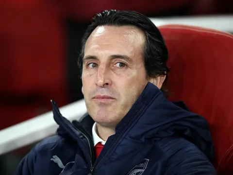 Chuyện Emery ở Arsenal: Ozil cao tay, trò chơi quyền lực vượt tầm kiểm soát