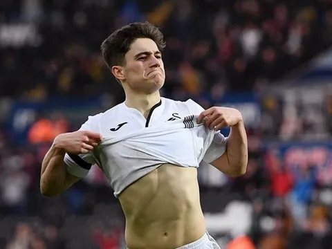 Chuyển nhượng của Man Utd: Daniel James thôi là chưa đủ!