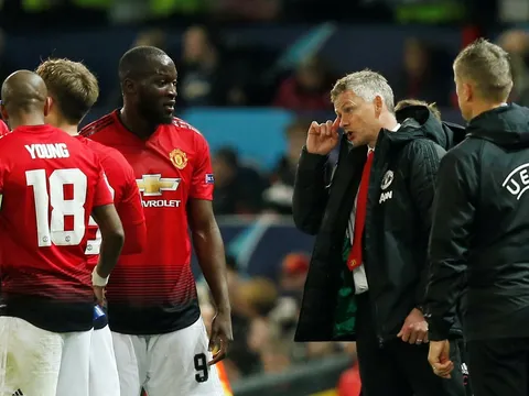 Chuyện "Ông hoàng Man Utd": Ở thì là kẻ phản diện, đi thì thành Sanchez 2.0