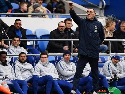 Chuyện thật như đùa, "Carabao Cup còn khó hơn cả Champions League"