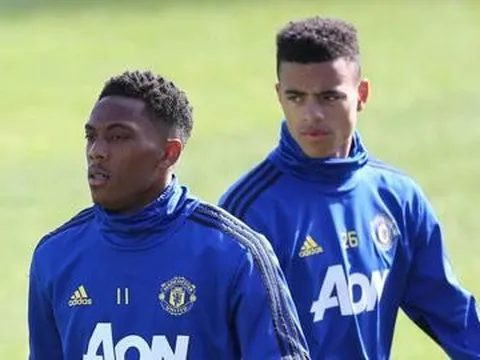 Có Ighalo, Solskjaer nói thẳng 1 câu với Martial và Greenwood