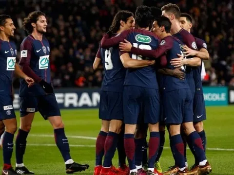 Công khai thả thính Messi, "kẻ phản bội M.U" tìm đường đến Barca?