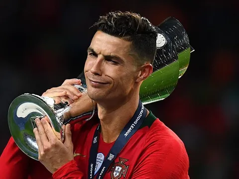 Vô địch Nations League, Ronaldo lên tiếng trả lời về QBV