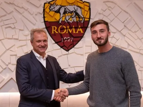 CHÍNH THỨC: AS Roma gia hạn hợp đồng với mục tiêu cũ của Chelsea