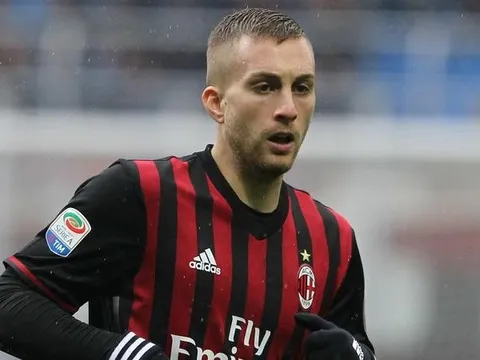 Cựu sao Barcelona mong muốn được trở lại AC Milan chơi bóng