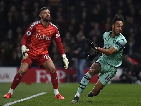 Người cũ MU mắc sai lầm, Arsenal nhọc nhằn giành 3 điểm trên sân khách