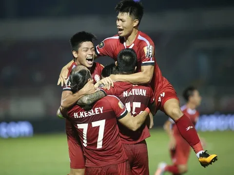 Hoàng Thịnh ghi bàn phút bù giờ, TP.HCM thắng nghẹt thở Than Quảng Ninh tại Cửa Ông