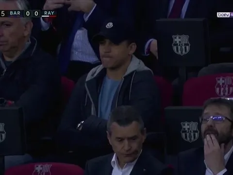 Đây, lý do Alexis Sanchez xuất hiên trên khánh đài Camp Nou