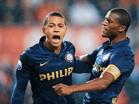 Hành động nhỏ của Depay khiến fan Liverpool dậy sóng