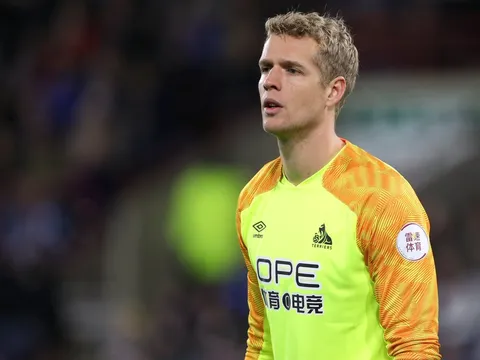 CHÍNH THỨC: Everton ký hợp đồng với "cú sốc khó tin" của Man Utd