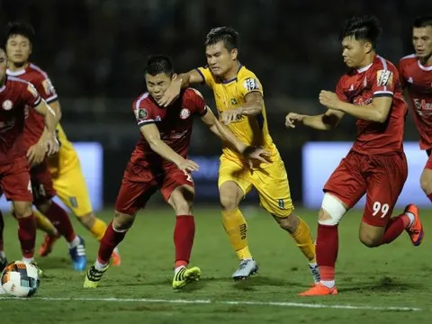 Đá bại SLNA cứng cựa nhất V-League, cờ đã đến tay TP.HCM?