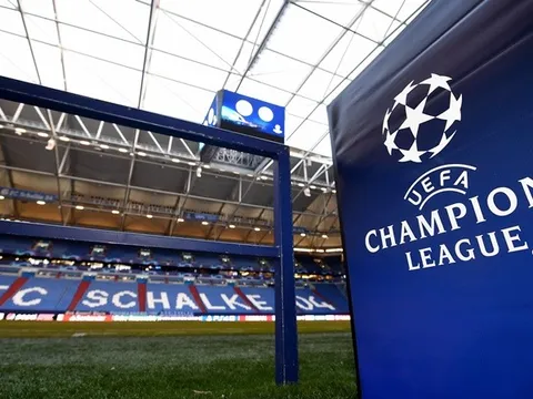 Đã bắt được hooligan làm loạn sau trận Schalke - Manhchester City