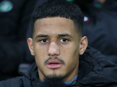 Đại diện của sao mai nước Pháp đã có mặt tại Manchester