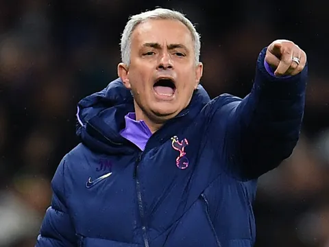 Đại diện lên tiếng, rõ tương lai "sát thủ" 40 triệu Mourinho khao khát