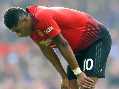 "Đáng lẽ phải hoãn trận Man Utd - Crystal Palace"