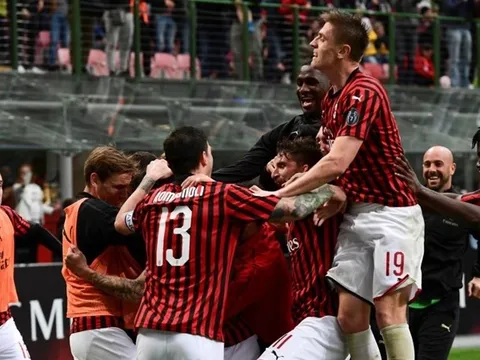 Đánh bại Frosinone, AC Milan tiếp tục nuôi hi vọng trở lại UEFA Champions League