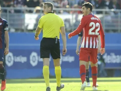 "Đánh" Morata, trọng tài La Liga nhận án phạt bất ngờ