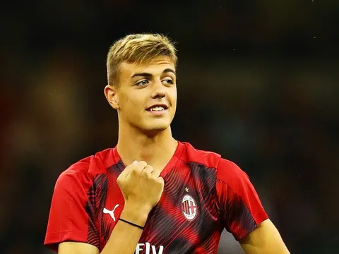 Cậu út nhà Maldini hạnh phúc sau khi đặt bước chân lịch sử lên sân San Siro