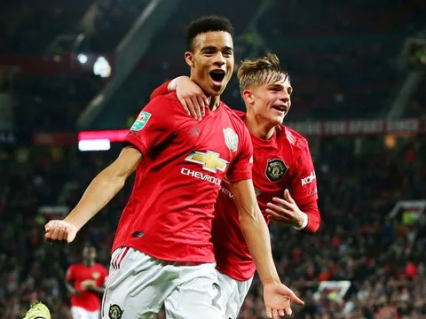 Đấu Arsenal, không Pogba, nhưng Solskjaer có 'số 10' lí tưởng