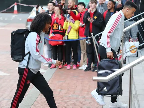 Đấu Cardiff; Shaw, Lindelof, Matic, Sanchez vắng mặt, nhường chỗ cho 4 sao trẻ