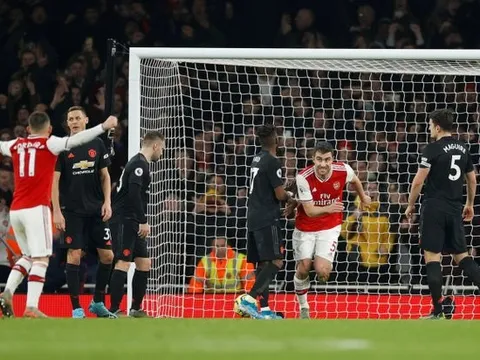 Đâu là 2 "nội tại" đã mất của Man Utd đêm qua?