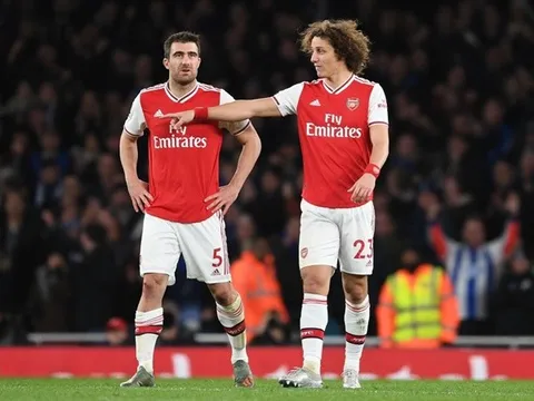 CHOÁNG! Arsenal lột xác, 'Beckenbauer 2.0' bất ngờ đá đểu Emery
