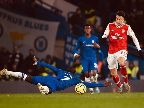 Đêm điên rồ của Premier League: '1 phút 2 bàn', trượt chân và thẻ đỏ