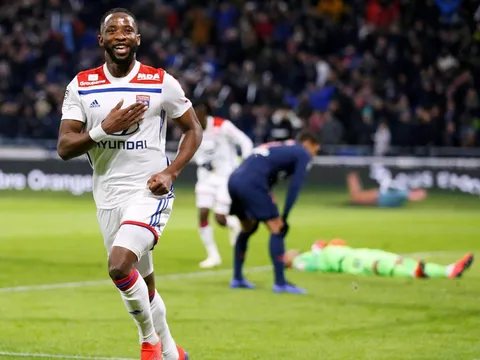 Arsenal nhập cuộc, Man Utd đau đầu vì họng pháo trẻ 22 tuổi