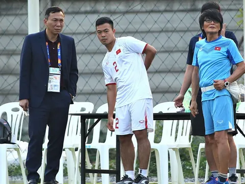 Đỗ Thanh Thịnh chấn thương: HLV Park Hang-seo đang rất nhớ Đoàn Văn Hậu?